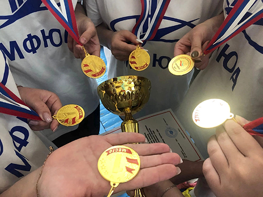Увеличить. Победа в Чемпионате Ярославской области по волейболу среди женских команд 2022!