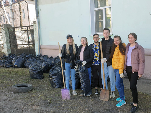 Увеличить. Студенты Ярославского филиала МФЮА активно готовятся ко Дню Победы!