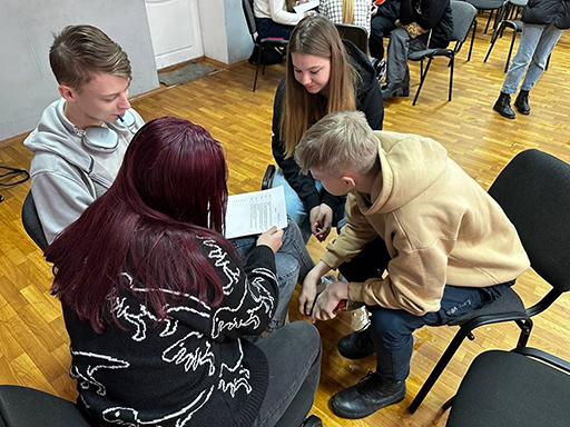 Увеличить. "Интеллектуальная игра, посвященная Всемирному дню борьбы со СПИДом!