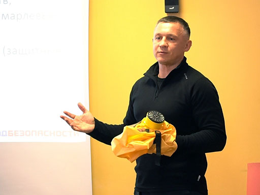 "Семинар для сотрудников и преподавателей филиала на тему пожарной безопасности."