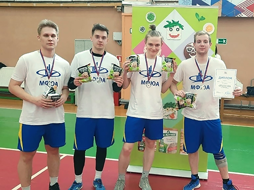 Увеличить. Студенты Ярославского филиала МФЮА взяли СЕРЕБРО на чемпионате по баскетболу!