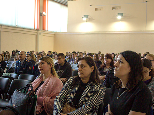 Увеличить. "Ярмарка вакансий Колледж управления и профессиональных технологий 2019!"